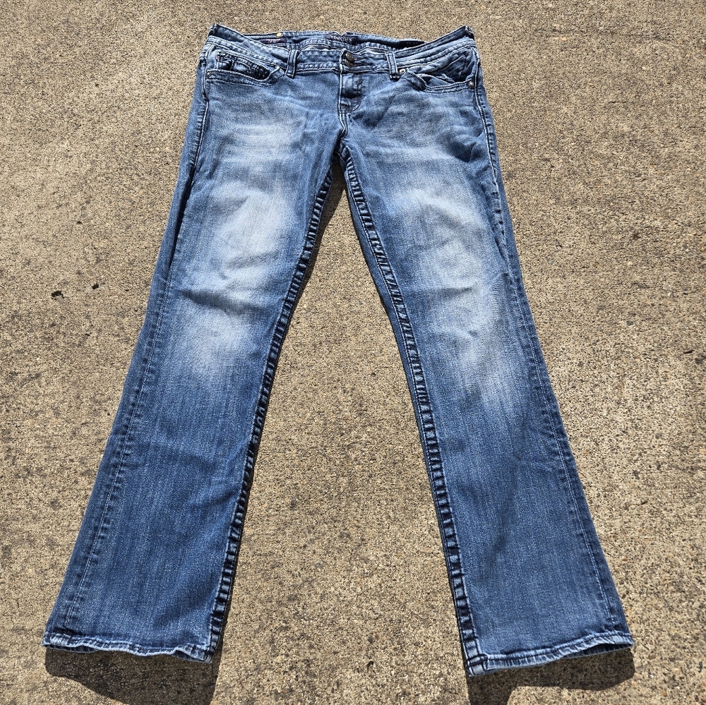 Vigoss "The Chelsea" Slim Boot Jeans
